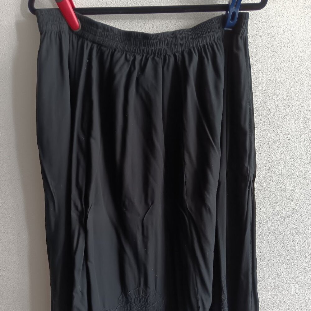 Black Skirt with Embroidery